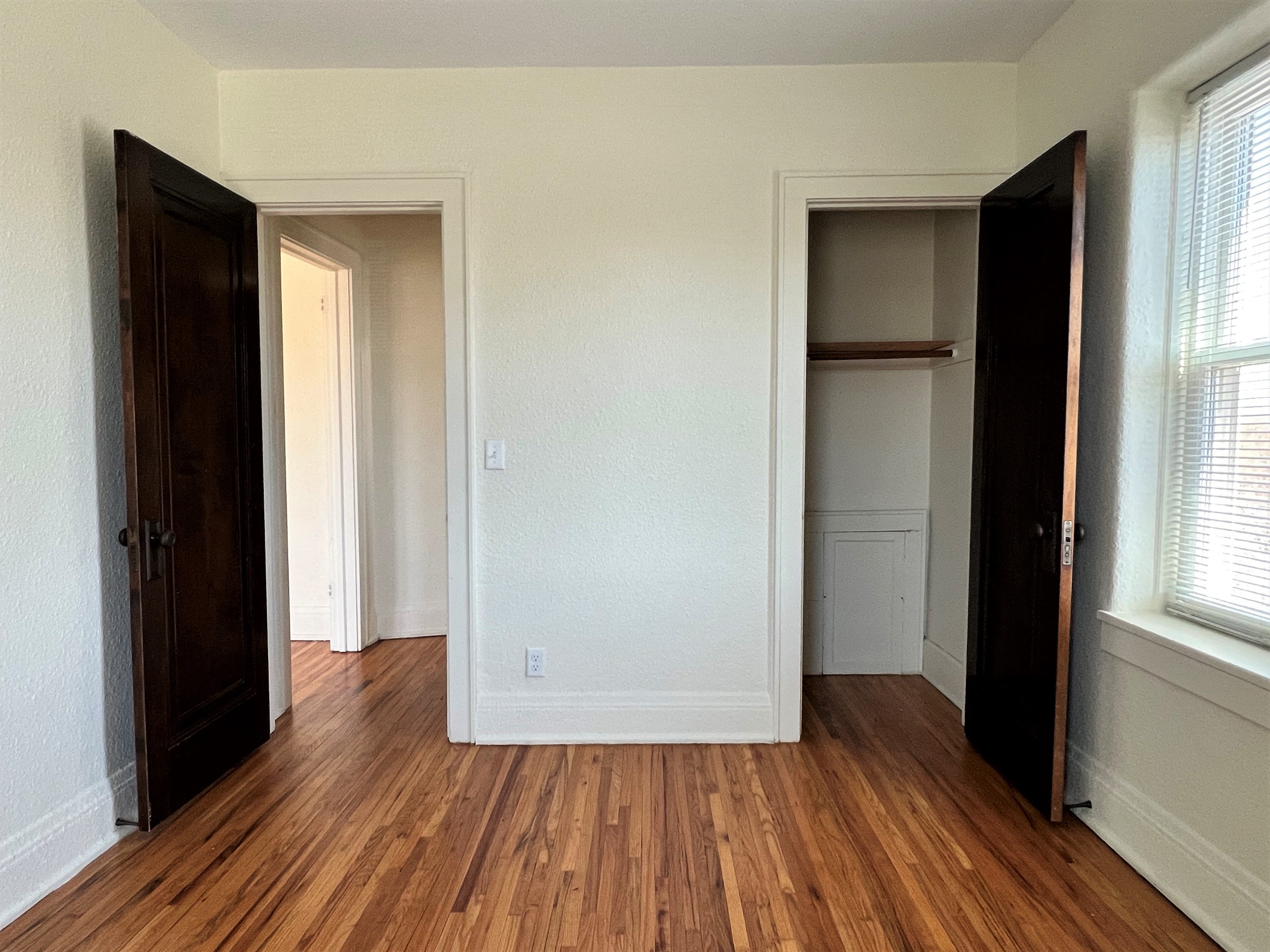 Randolph Apartments Image 2